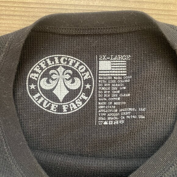 Affliction Skull Cross Graphic Black Thermal - Picture 4 of 4